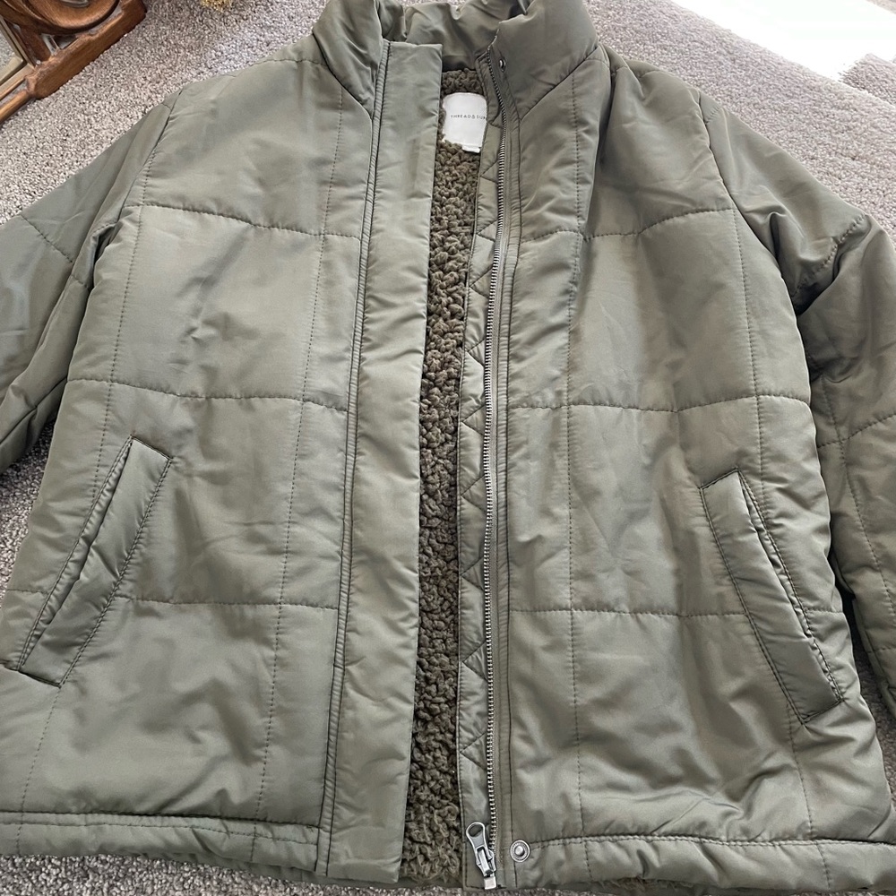 Thread & Supply Puffer - Picture 2 of 5